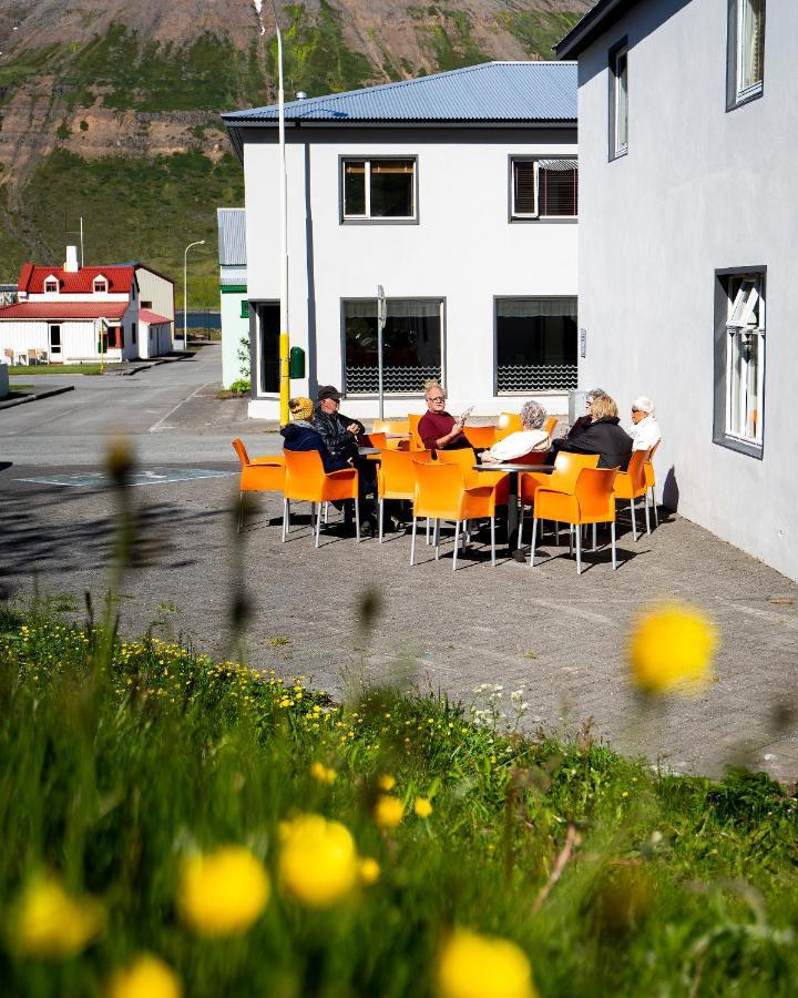Fisherman Guesthouse Sudureyri Exterior photo