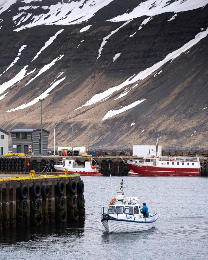 Fisherman Guesthouse Sudureyri Exterior photo